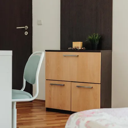 Apartment Mirage Collective